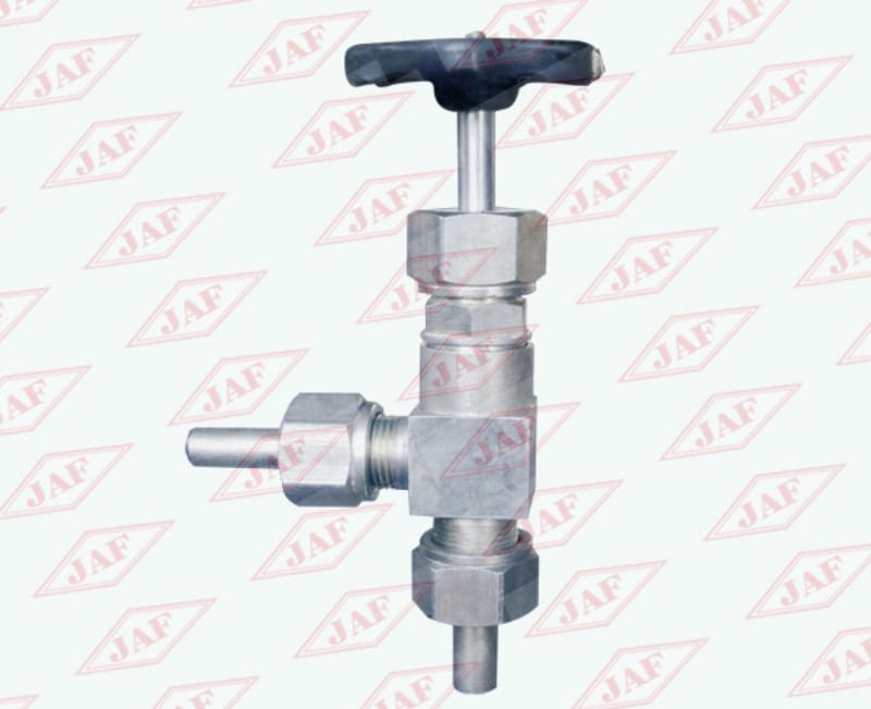 螺紋連接直角截止閥J24F（B）-40（25）、螺紋連接直角節(jié)流閥L24F（B）-40（25）